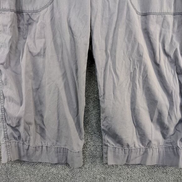 Nike ACG Women's All Conditions Capri Pants Gray 8M Patch Pocket Flat Front - Picture 7 of 11